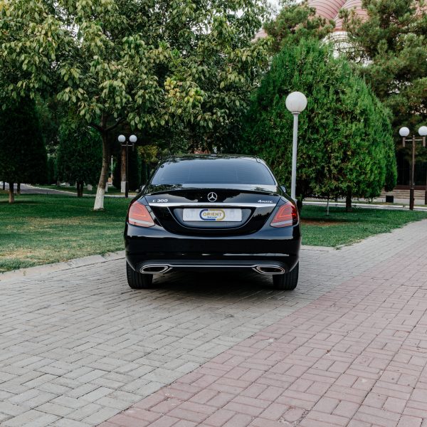 Mercedes Benz W205 Restyle C300 - Image 6