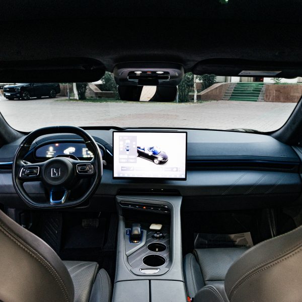 Zeekr 001 Z‑Sport — изображение 6