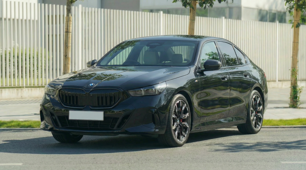 BMW i5